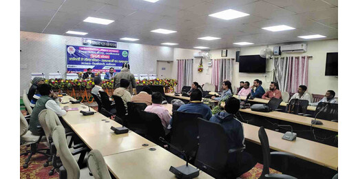 उद्योगों को बढ़ावा देने पर जोर, डीएम की अध्यक्षता में उद्यमी संवाद बैठक आयोजित