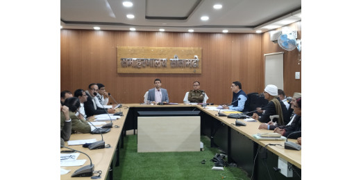 जिलाधिकारी की अध्यक्षता में अभियोजन की बैठक, न्यायिक प्रक्रिया में सुधार के लिए सख्त निर्देश