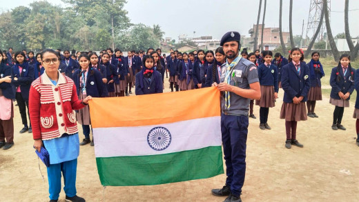 स्काउट-गाइड प्रशिक्षण शिविर में बच्चों को सिखाई गई मानव सेवा की कला