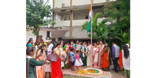 राम वृक्ष बेनीपुरी कॉलेज में किया गया ध्वजारोहण