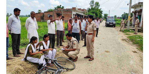 मुजफ्फरपुर में स्कूल जा रही दो छात्राओं पर ब्लेड से हमला, बाइक सवार फरार