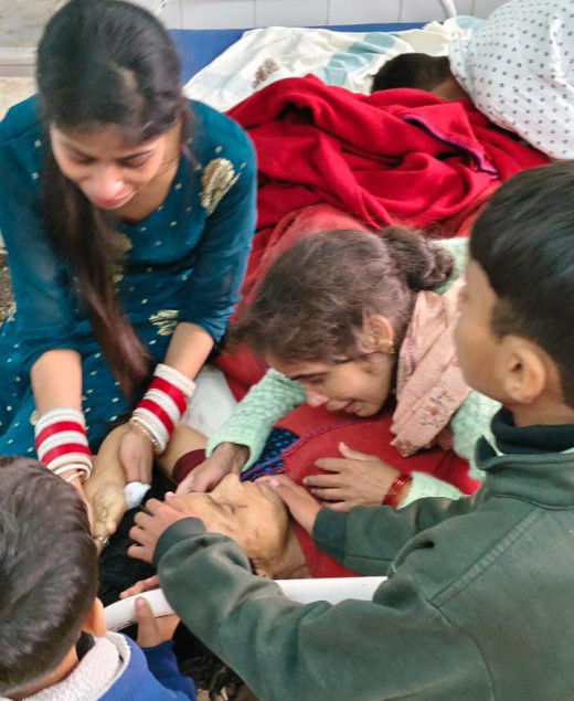 सड़क दुर्घटना में घायल महिला की इलाज के दौरान मौत, ट्रैक्टर चालक फरार