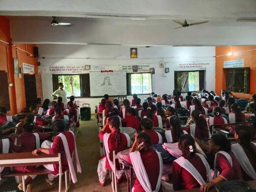 सूर्यगढ़ा में धूमधाम से मनाई गई आधुनिक हिंदी के जनक भारतेंदु हरिश्चंद्र की 176वीं जयंती