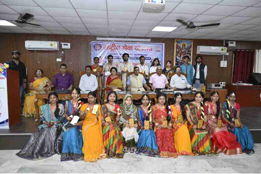 रामेश्वर महाविद्यालय में एनएसएस स्थापना दिवस पर सांस्कृतिक कार्यक्रमों की धूम