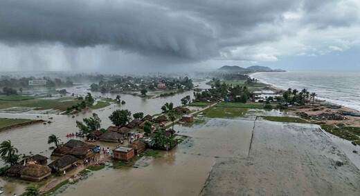 चक्रवात का खतरा टला पर बारिश का संकट बरकरार: 'अर्णब' के असर से 7 राज्यों में अलर्ट