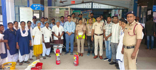 आग से बचाव को लेकर सदर अस्पताल में मॉक ड्रिल, कर्मचारियों को दिया गया प्रशिक्षण