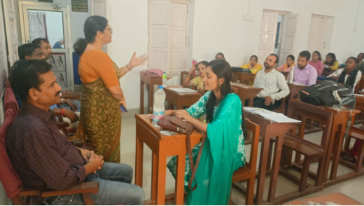 प्राचीन भारतीय इतिहास एवं पुरातत्व अध्ययन के उपरांत रोजगार के विकल्प-एक संवाद विषय पर एक वार्ता का आयोजन