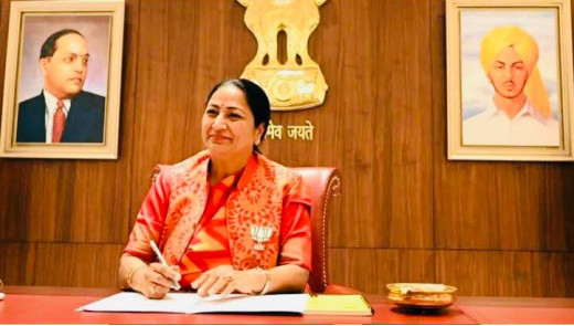 दिल्ली की महिलाएं 8 मार्च से पहले तैयार कर लें ये दस्तावेज, चूंक गई तो नहीं मिलेगा 2500 रुपये का लाभ