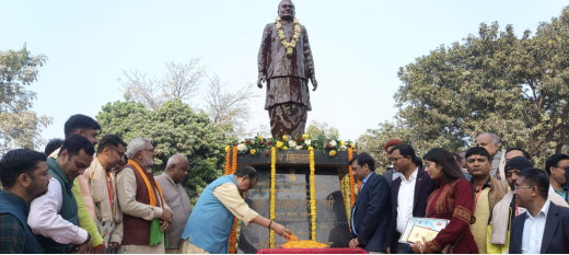 अटल जन्म शताब्दी पर डाककर्मी व अभिकर्ता हुए सम्मानित