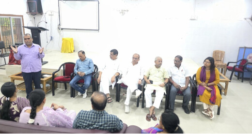 शिक्षकों की आवाज को सदन तक पहुंचाने का संकल्प, प्रो. संजय कुमार सिंह ने कॉलेजों में किया संवाद