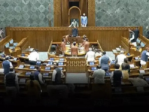 हंगामे की भेंट चढ़ा सदन : लोकसभा में पीएम के सम्बोधन के बिना पारित हुआ धन्यवाद प्रस्ताव