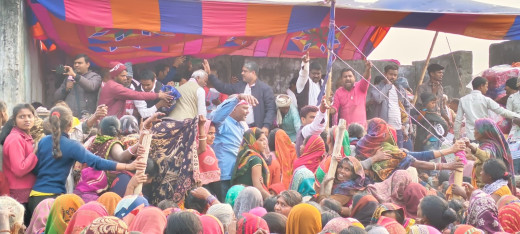राजू सहनी ने कर्पूरी जयंती पर किया 50,000 कंबल का वितरण 