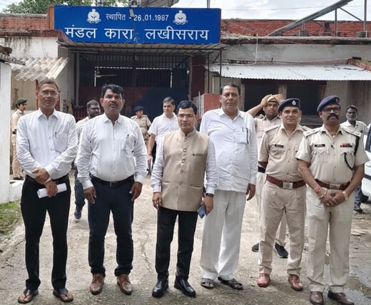 मंडल कारा का विधिक निरीक्षण, जेल में सुविधाओं का लिया जायजा
