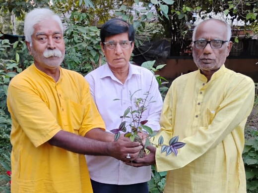 पौधारोपण के माध्यम से पर्यावरण भारती ने दिया मतदान का संदेश, लगाए फलदार पौधे