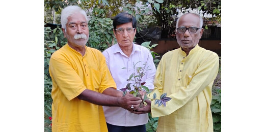 पौधारोपण के माध्यम से पर्यावरण भारती ने दिया मतदान का संदेश, लगाए फलदार पौधे