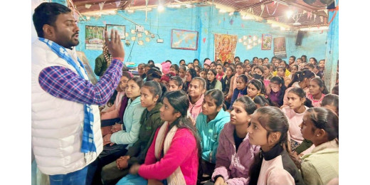 अनुपम ब्रांड कोचिंग सेंटर में आयोजित दीक्षांत समारोह, 300 छात्रों को दी गई विदाई