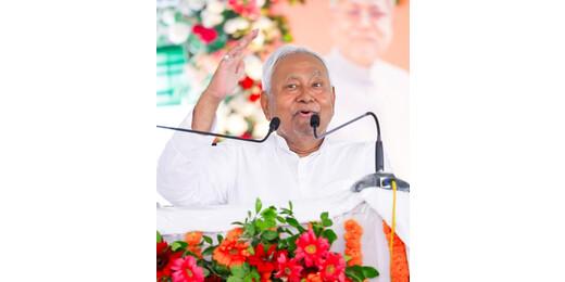 चंपारण दौरे पर नीतीश देंगे विकास की सौगात, जेडीयू का लालू परिवार पर हमला