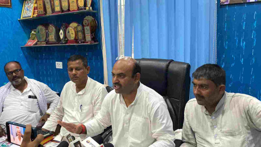 पारू की दलित बेटी हत्या कांड पर बीएसपी की प्रेस वार्ता, राजद नेता के बयान पर जताई कड़ी आपत्ति