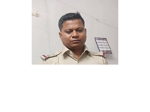 फर्जी दारोगा गिरफ्तार, वर्दी पहनकर कर रहा था वसूली