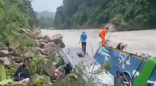 नेपाल में हुआ बड़ा बस हादसा, 14 भारतीय यात्रियों की हुई मौत