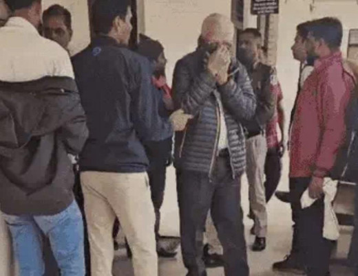 अंतर्राष्ट्रीय क्रिकेटर के पिता को गबन मामले में 7 साल की सजा