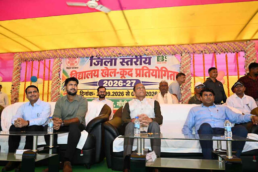 लखीसराय में तीन दिवसीय वार्षिक खेलकूद का आगाज: पहले दिन धावकों और गोला फेंक खिलाड़ियों ने दिखाया दम