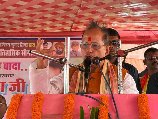 संसार पोखर सौंदर्यीकरण एवं सीढ़ी घाट निर्माण कार्य का उपमुख्यमंत्री ने किया शुभारंभ