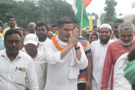 मोदी बिहारी से वोट लिए और विकास गुजरात का कर रहे हैं : प्रशांत किशोर 