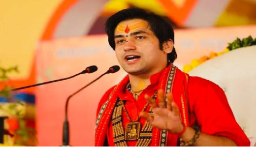 गोपालगंज में बागेश्वर बाबा का दिखा बिहारी अंदाज, भोजपुरी में हुई हनुमत कथा