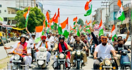 ऑपरेशन सिंदूर के सम्मान में निकली तिरंगा यात्रा, अनुराग ठाकुर बोले- हर चुनौती का डटकर जवाब दे रही भारतीय सेना