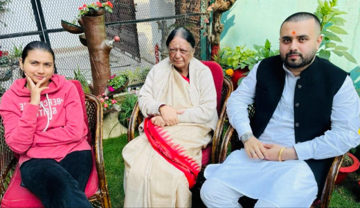आचार्य किशोर कुणाल की पत्नी ने पद्मश्री मिलने पर जताई नाराजगी