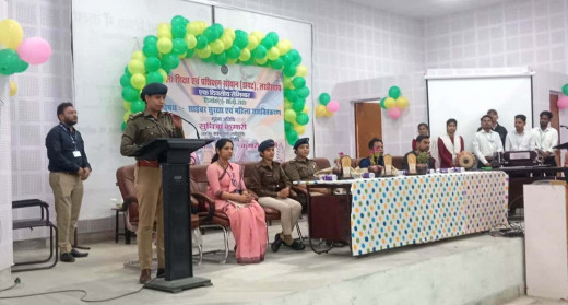 साइबर सुरक्षा और महिला सशक्तिकरण पर सेमिनार में डीएसपी ने दी जानकारी