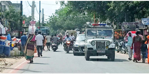 यात्री सवारी वाहनों के हड़ताल से जनजीवन अस्त-व्यस्त