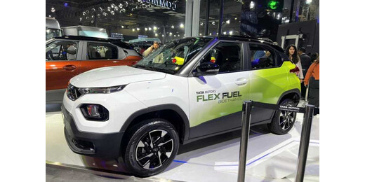 Auto Expo में दिखी Tata Punch Flex-Fuel अब होगी लॉन्च, ईंधन महंगाई से बढ़ी EV बुकिंग
