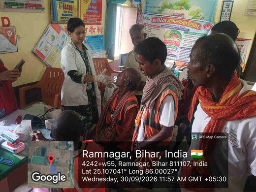 ग्रामीणों के घर तक पहुंची स्वास्थ्य सेवाएं: आयुष्मान आरोग्य मंदिरों पर बीपी, शुगर और कैंसर की व्यापक स्क्रीनिंग