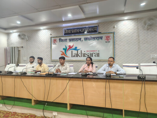 लंबित मामलों के त्वरित निष्पादन पर जोर, अपर समाहर्ता ने अधिकारियों को दिए निर्देश