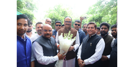 GNIOT में सृजनकर्ताओं का सम्मान, स्वदेश कुमार सिंह की दूरदृष्टि बनी आयोजन की पहचान