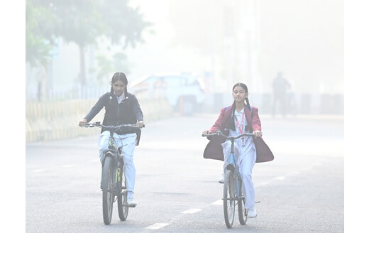 दिल्ली-एनसीआर में हवा हुई ज़हरीली : कई इलाकों में AQI 400 के पार