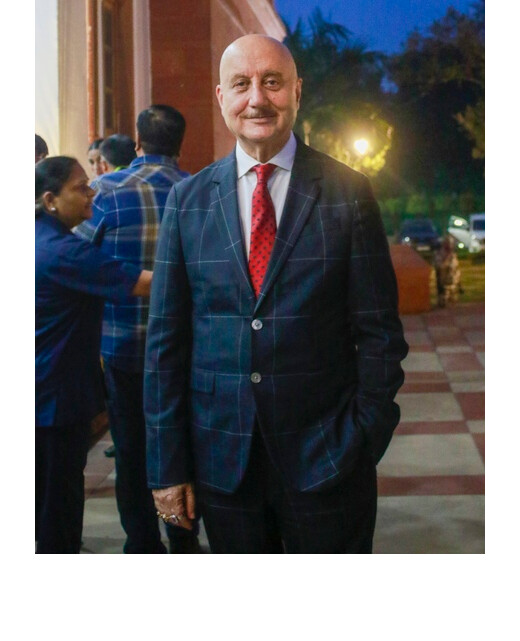 सफलता-असफलता क्षणिक, आगे बढ़ने का साहस ही असली जीत : अनुपम खेर