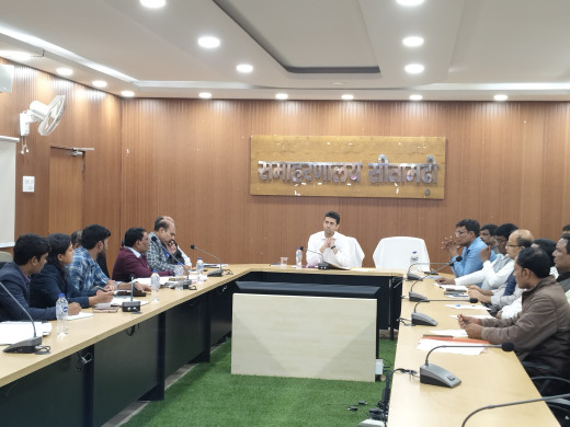 बाल श्रम उन्मूलन के लिए जिलाधिकारी ने नियमित अभियान चलाने का दिया निर्देश