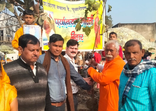हरित भविष्य की पहल, लखीसराय में पर्यावरण भारती का पौधारोपण कार्यक्रम