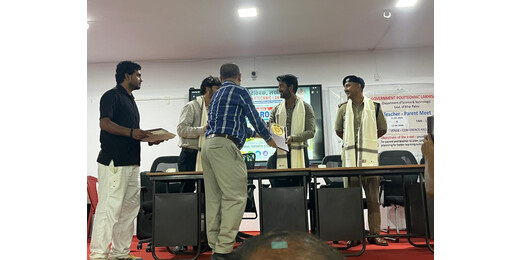 कला, सड़क सुरक्षा और अनुशासन के संदेश के साथ इंडक्शन प्रोग्राम का समापन