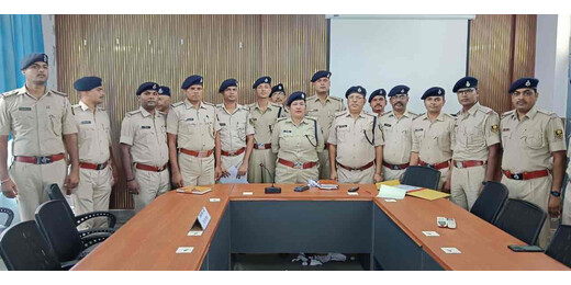 16 पुलिस जवानों को एएसआई पद की जिम्मेदारी, पीपिंग समारोह में किया गया सम्मानित