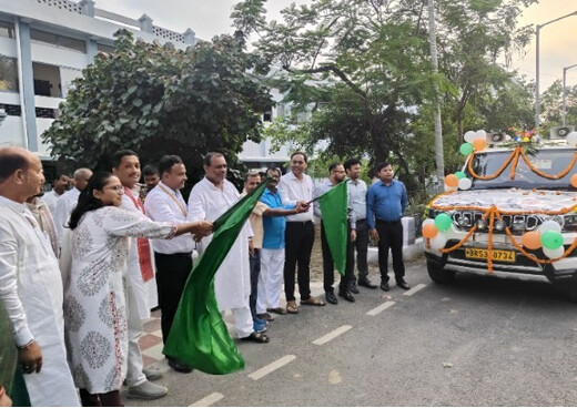मतदाता जागरूकता कार्यक्रम के तहत विधानसभा क्षेत्रों के लिए मोबाइल डेमोंस्ट्रेशन वैन रवाना