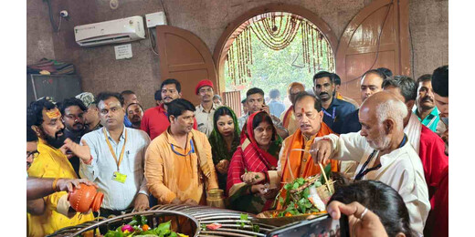 सावन की अंतिम सोमवारी पर शिवभक्ति का जनसैलाब, अशोकधाम में डिप्टी सीएम ने की पूजा-अर्चना