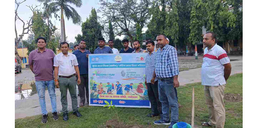स्वच्छता ही सेवा अभियान के तहत विभिन्न प्रखंडों में चला सफाई और वृक्षारोपण अभियान