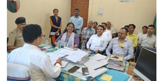 लखीसराय में सुरक्षित बचपन अभियान को लेकर अधिकारियों और हितधारकों की बैठक