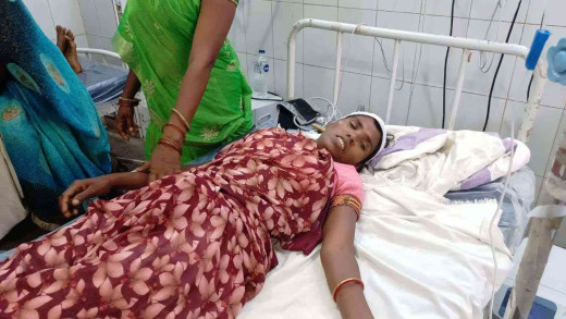 जमीन विवाद को लेकर मारपीट, दम्पति जख्मी 