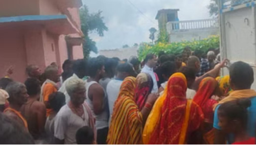 घोड़ासहन में इंटर के छात्र की धारदार हथियार से काटकर हत्या
