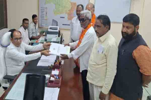 पूर्व सीएम चंपाई सोरेन ने सरायकेला सीट से नामांकन दाखिल किया
